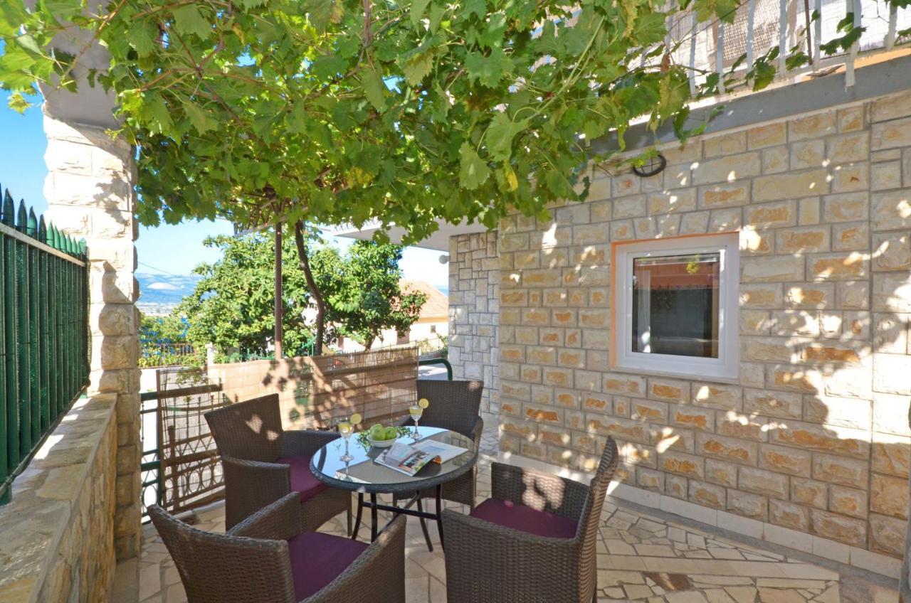 Apartments Pitesa Trogir Exterior foto