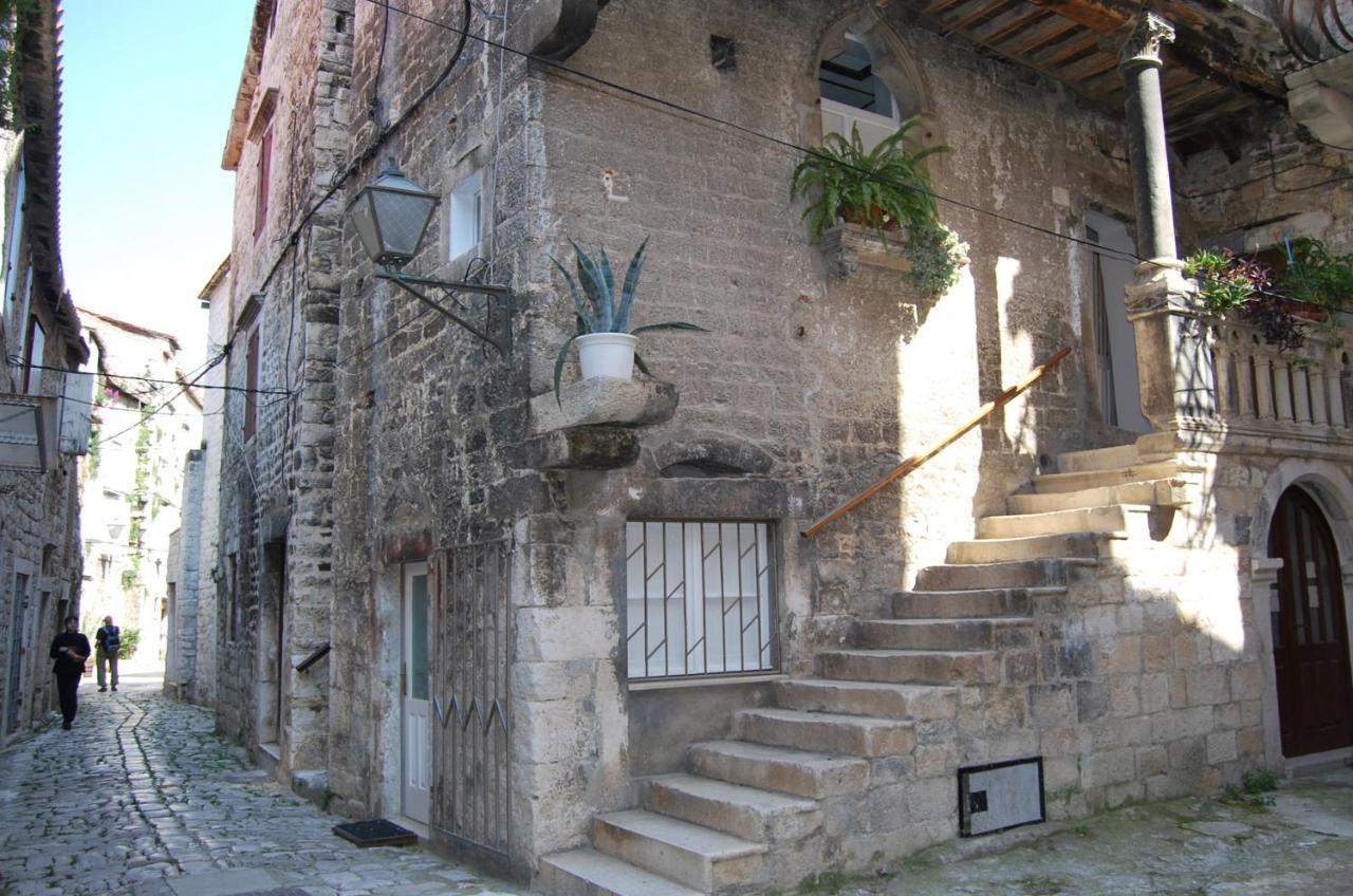 Apartments Pitesa Trogir Exterior foto
